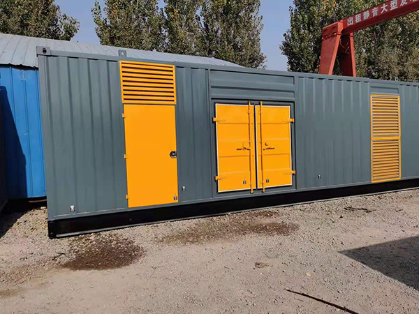 福山镇300kw 柴油发电机组用多大的空气开关？