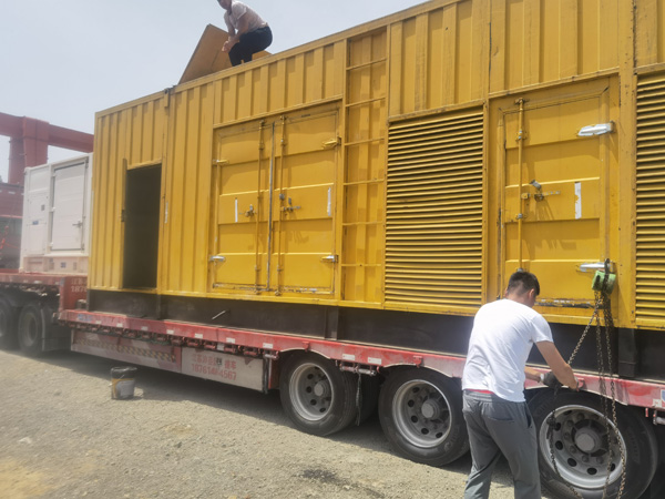 福山镇除了负载情况和发动机维护，还有哪些因素会影响 200kw 柴油发电机的油耗？