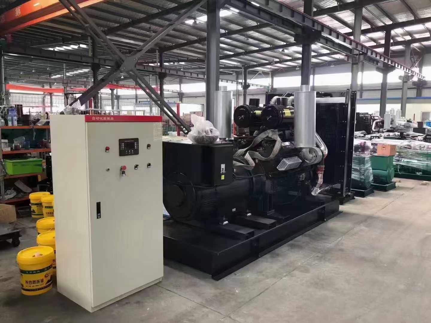 福山镇柴油发电机运行时的噪音和振动水平如何？